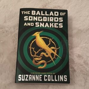 The Ballad of Songbirds & Snakes by Suzanne Collins